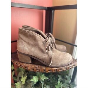 CARLOS by Carlos Santana brown suede bootie sz 8.5